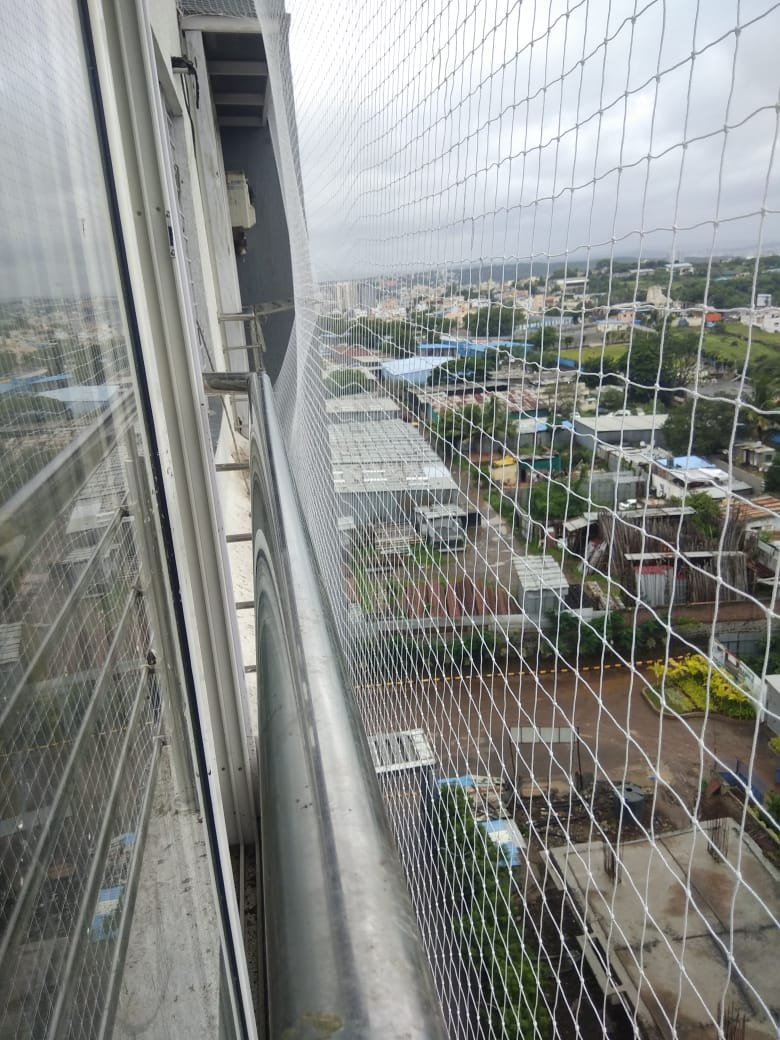 Safety net installation